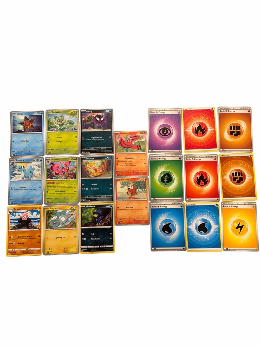 Lot of 20 Pokemon cards - Bundle and Save